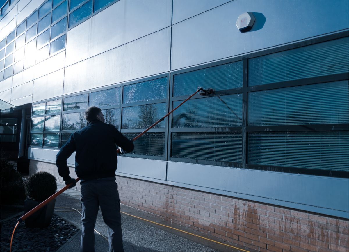 Cristal Claro - Limpieza Profesional de Cristales en Las Palmas